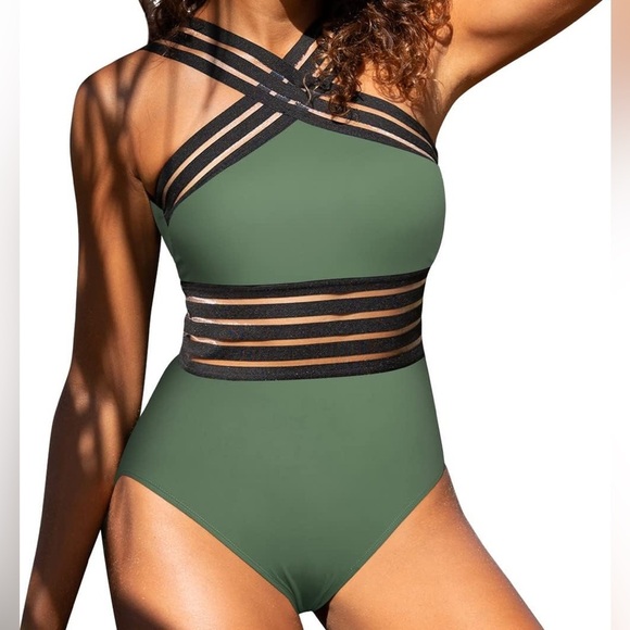 Hilor Women's One Piece Front Crossover Hollow Bathing Suit Size Large NWT - Picture 1 of 12